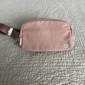 Brand New Lululemon Belt Bag in Twilight Rose